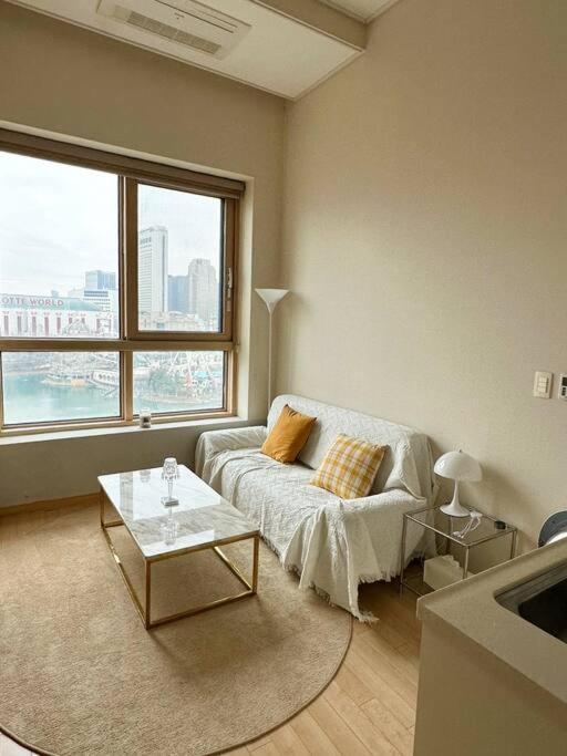 Comfortable Duplex House With City Lake View #Seokchonlakeview #Lotteworld Apartment Seoul Exterior photo