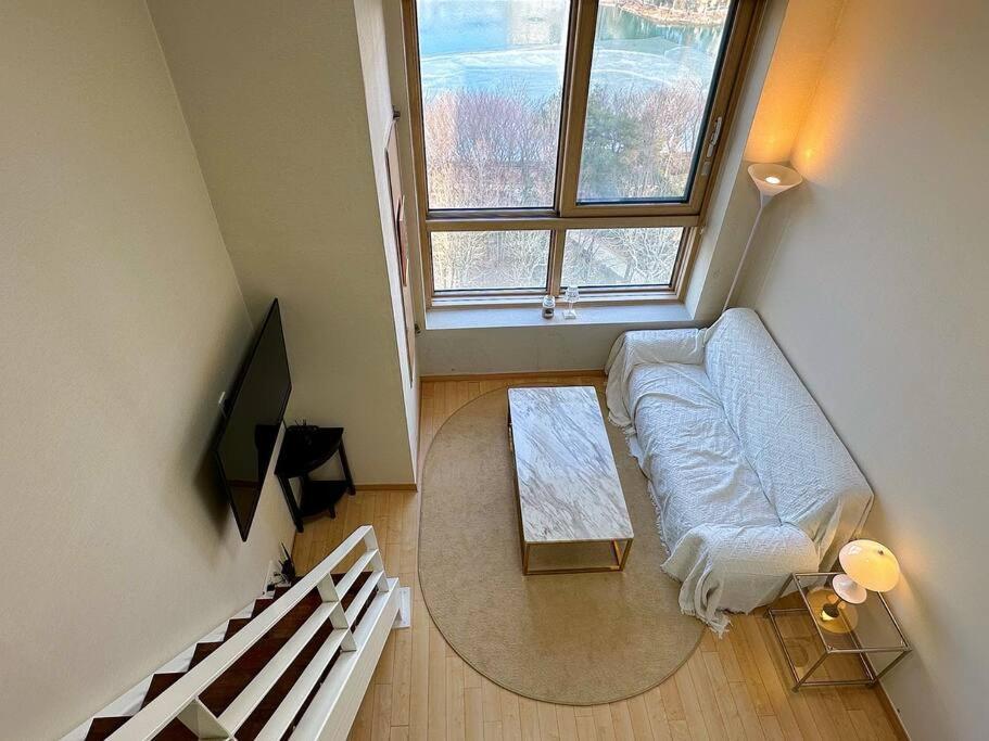 Comfortable Duplex House With City Lake View #Seokchonlakeview #Lotteworld Apartment Seoul Exterior photo